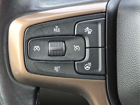 Used 2022 Chevrolet Silverado 2500 High Country w/ LPO, Hitch Package AWD/4WD image 19