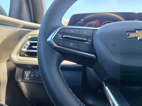 New 2026 Chevrolet Traverse LT w/ Driver Confidence Package FWD image 29