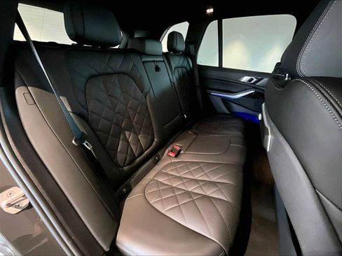 Used 2024 BMW X5 xDrive50e w/ M Sport Package image 31