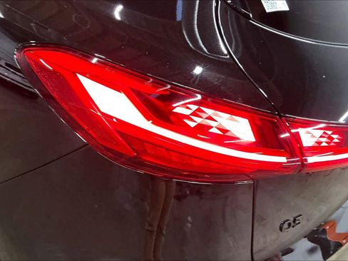 Certified 2025 Audi Q5 Prestige image 31