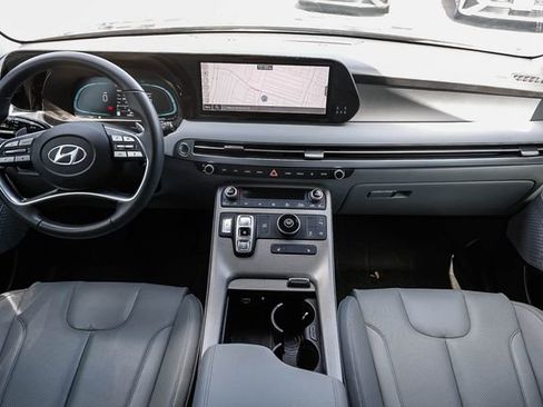 Used 2024 Hyundai Palisade SEL FWD image 12