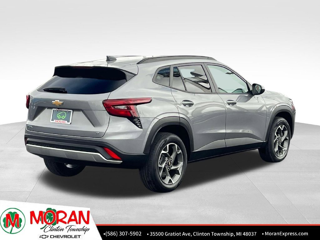 Certified 2024 Chevrolet Trax LT w/ Sunroof Package FWD image 6