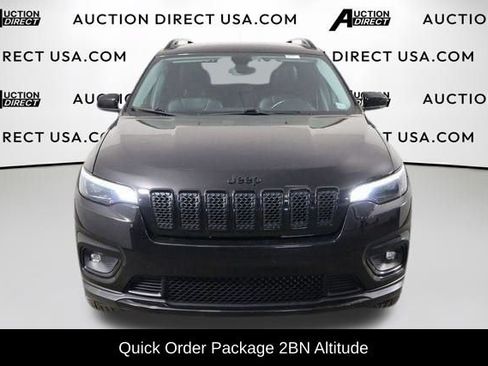 Used 2019 Jeep Cherokee Latitude Plus AWD/4WD image 2