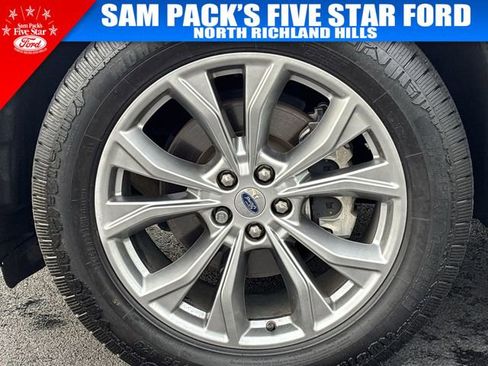 Used 2022 Ford Explorer XLT w/ Equipment Group 202A RWD image 19