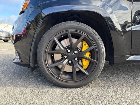 Used 2018 Jeep Grand Cherokee Trackhawk AWD/4WD image 20