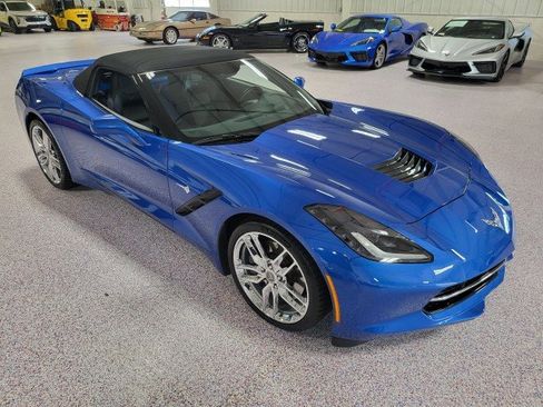 Used 2014 Chevrolet Corvette Stingray Convertible w/ 2LT Preferred Equipment Group RWD image 2