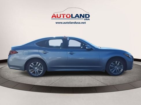 Used 2016 INFINITI Q70 3.7 image 4