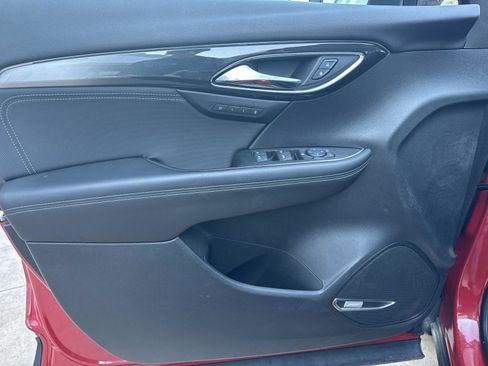 Used 2025 Buick Envision Preferred image 17