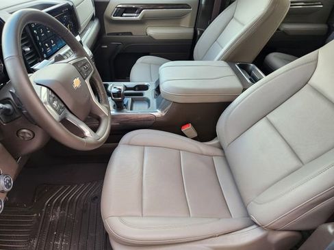 Used 2024 Chevrolet Silverado 1500 LTZ image 11