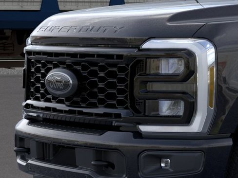 New 2026 Ford F350 4x4 Crew Cab Super Duty image 17
