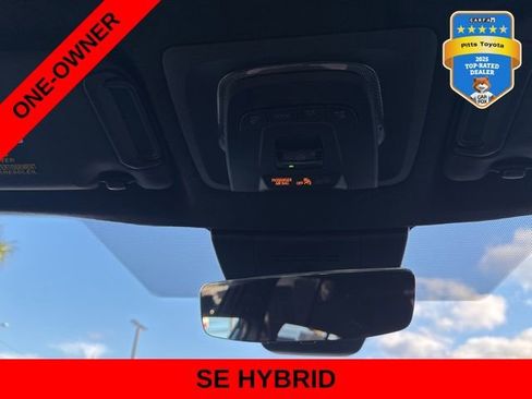 Used 2025 Toyota Corolla Cross AWD Hybrid image 23