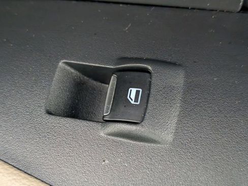 Used 2024 Ford Expedition Limited image 39