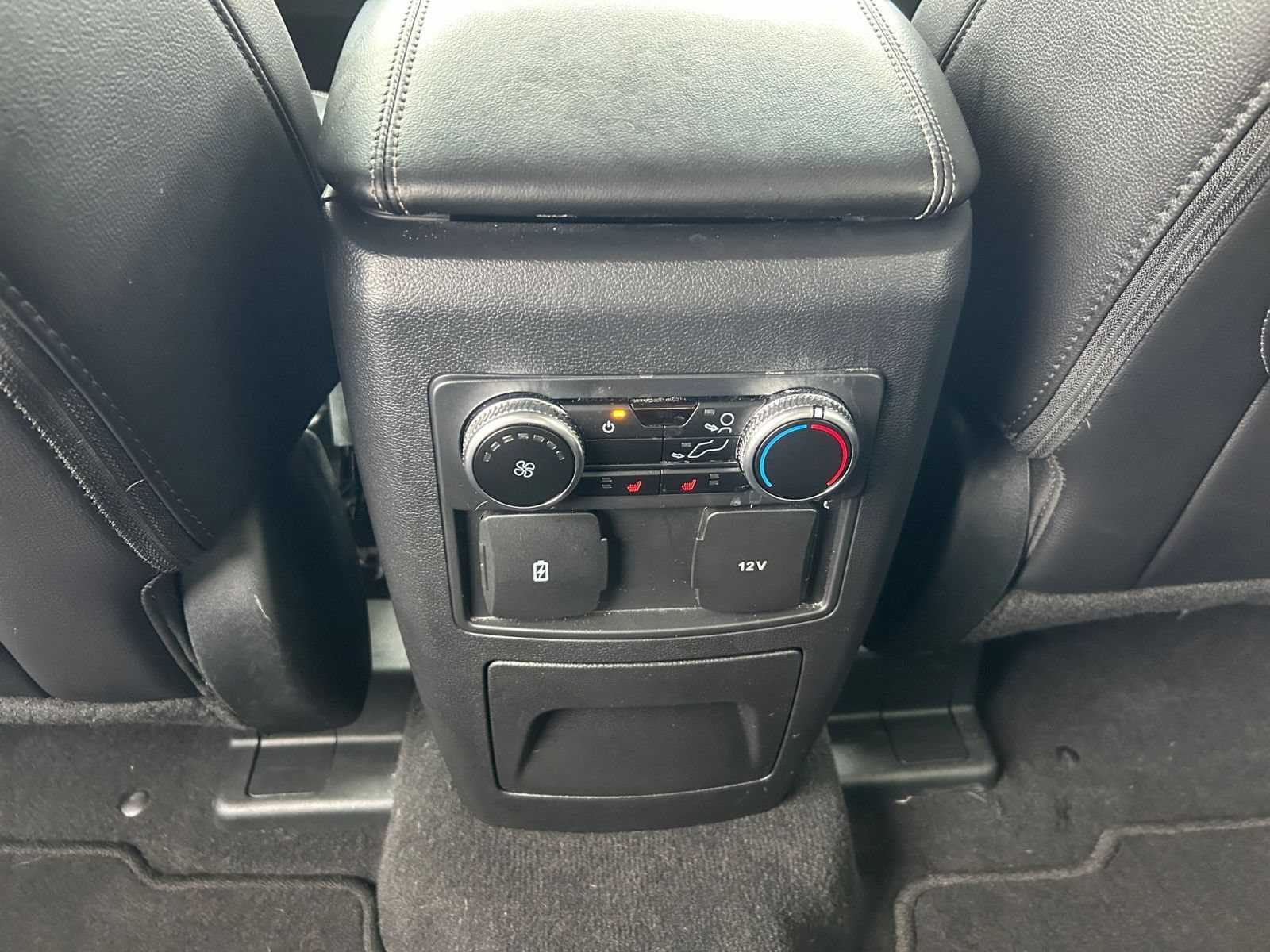 Used 2024 Ford Explorer Limited RWD image 25