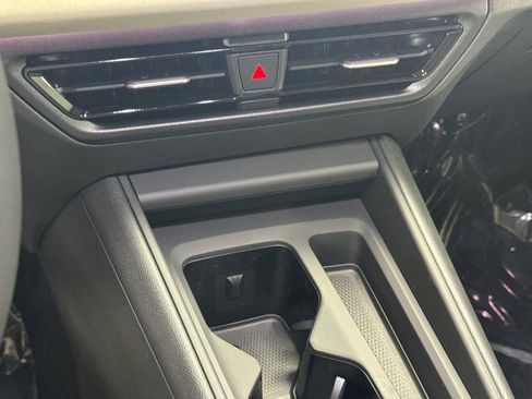 New 2026 Volkswagen Tiguan SE FWD image 19