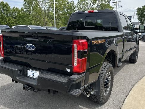 Used 2023 Ford F250 Lariat w/ Lariat Ultimate Package AWD/4WD image 10