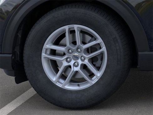 New 2025 Ford Explorer Active image 19