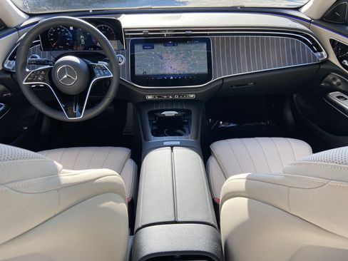 New 2026 Mercedes-Benz E 450 4MATIC Sedan image 24