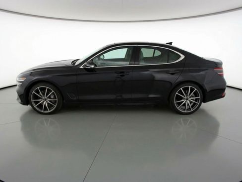 Used 2025 Genesis G70 2.5T RWD image 5