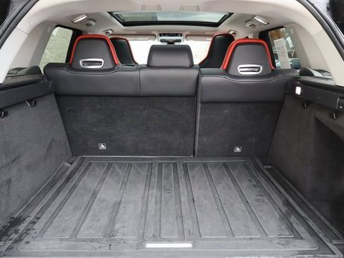 Used 2019 Land Rover Range Rover Sport SVR image 35