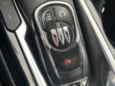 Used 2025 Buick Encore GX Preferred image 21