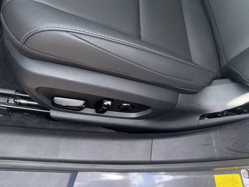 Used 2025 Lexus ES 350 w/ Premium Package image 13