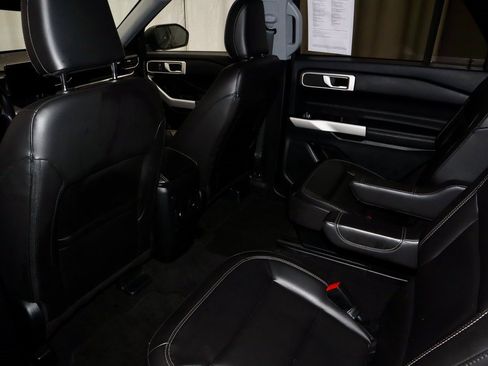 Certified 2023 Ford Explorer XLT w/ Equipment Group 202A image 15