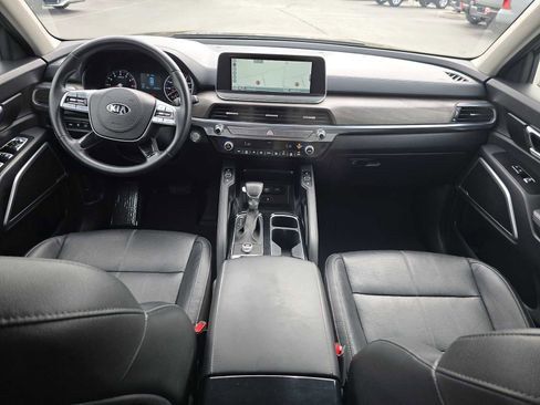 Used 2021 Kia Telluride EX w/ EX Premium Package image 19
