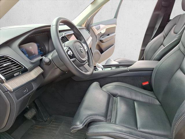 Used 2023 Volvo XC90 B6 Ultimate w/ Protection Package Premier AWD/4WD image 9