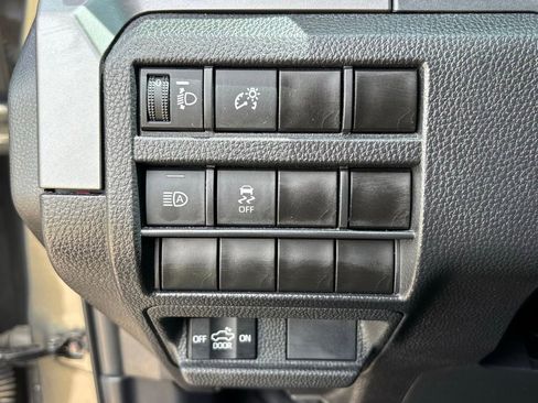 Used 2024 Toyota Tacoma TRD Off-Road AWD/4WD image 23