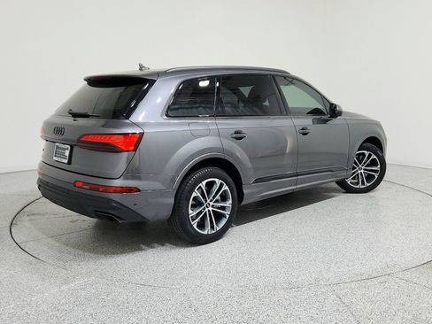 Used 2025 Audi Q7 2.0T Premium Plus image 3