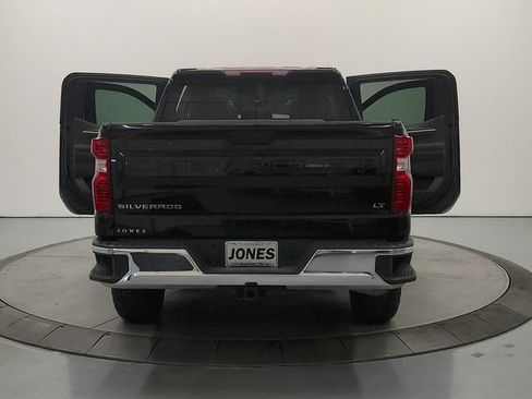 Used 2025 Chevrolet Silverado 1500 LT AWD/4WD image 17