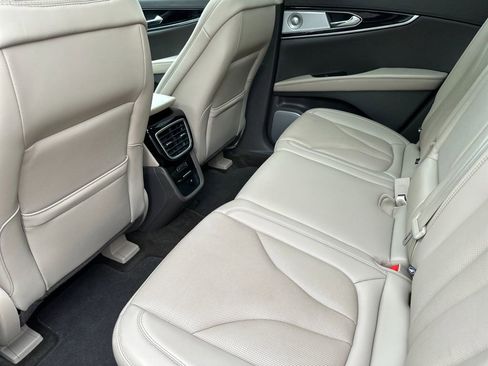 Certified 2023 Lincoln Nautilus Reserve w/ Equipment Group 202A image 13