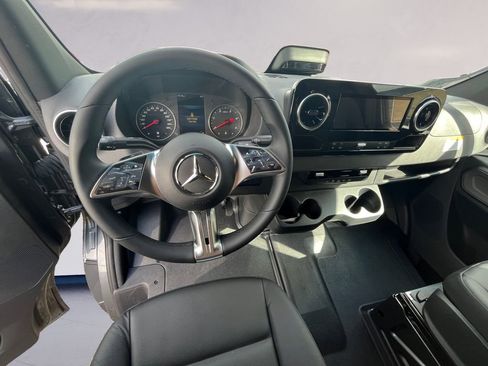 New 2025 Mercedes-Benz Sprinter 2500 image 7