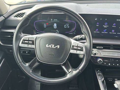 Used 2025 Kia Telluride S image 23