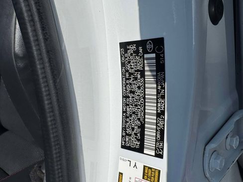 Used 2023 Toyota Prius Prime FWD image 24