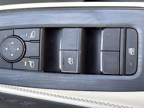 New 2026 Nissan Sentra SL FWD image 15