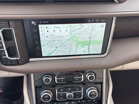 Used 2023 GMC Yukon XL Denali RWD image 21