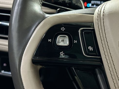 Used 2020 Lincoln Aviator Reserve w/ Equipment Group 201A image 14