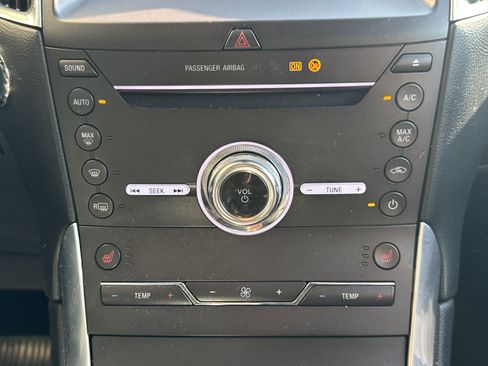 Used 2019 Ford Edge Titanium image 15