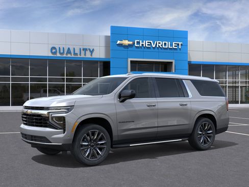 New 2026 Chevrolet Suburban LS RWD image 2