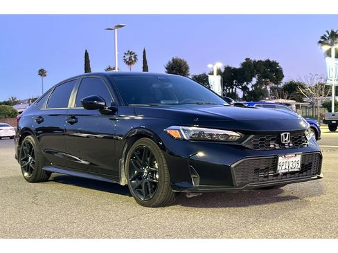 Certified 2025 Honda Civic Sport image 8