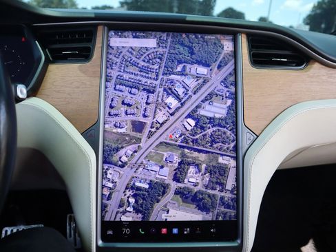 Used 2021 Tesla Model X Performance AWD/4WD image 23