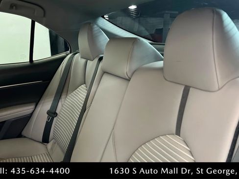 Used 2021 Toyota Camry SE w/ Carpet Mat Package (TMS) image 20