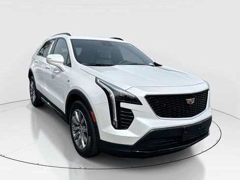 Used 2022 Cadillac XT4 Sport w/ Comfort Package FWD image 1