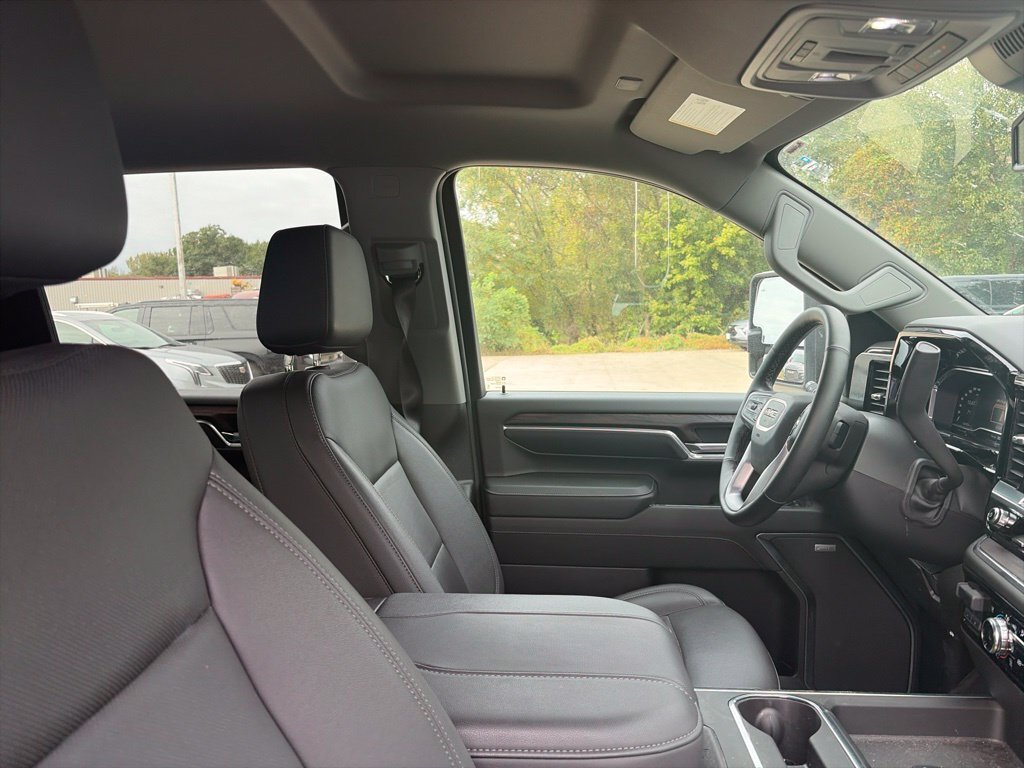 Used 2024 GMC Sierra 2500 SLT w/ SLT Premium Package AWD/4WD image 15