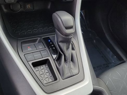 Used 2023 Toyota RAV4 XLE FWD image 30