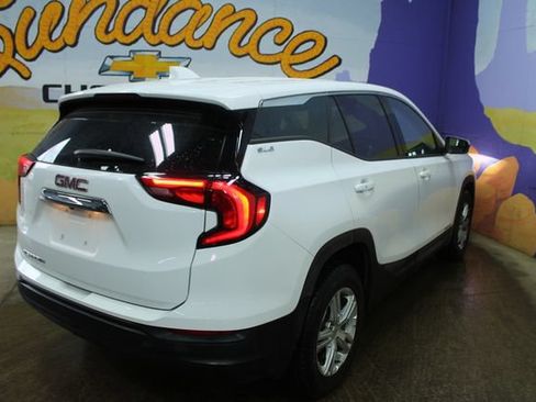 Used 2020 GMC Terrain SLE FWD image 6