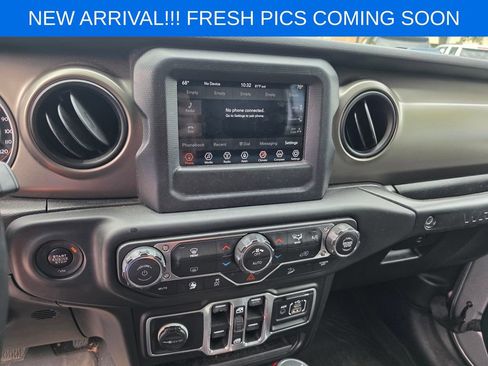 Used 2018 Jeep Wrangler Unlimited Sport S AWD/4WD image 11