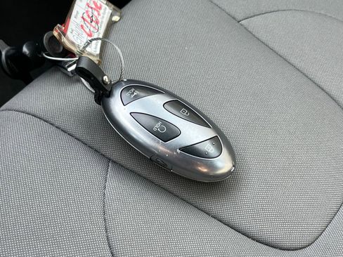 Used 2025 Hyundai Elantra SEL image 22