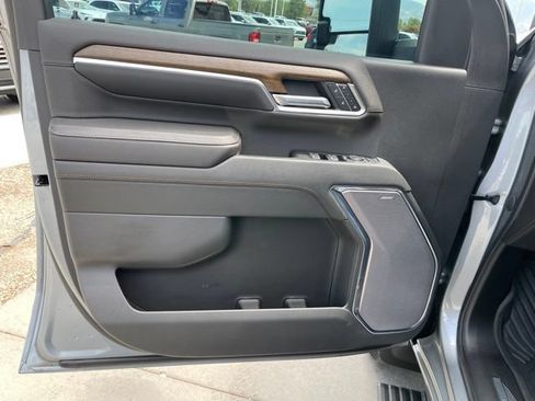 Certified 2024 Chevrolet Silverado 3500 High Country w/ High Country Premium Package AWD/4WD image 15